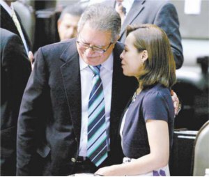 Dejaban curul para que otros las ocuparan