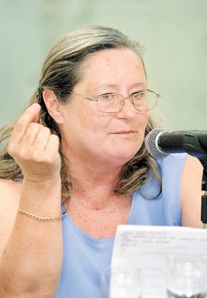 El despido de Saiz descabeza los programas de lectura