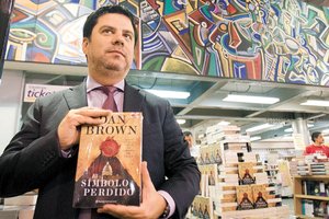 Robert Langdon regresa a las andadas Robert Langdon regresa a las andadas