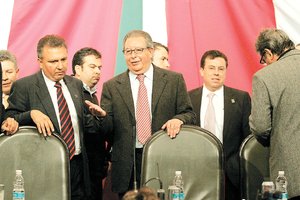 PRI: IVA de 16% evitar� que �M�xico se hunda�