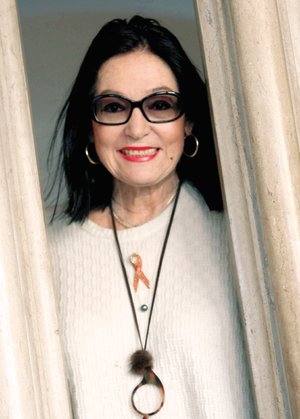 La solista griega que cantaba como embajadora infantil La solista griega que cantaba como embajadora infantil