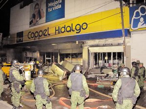 Impunidad campea en caso Coppel, a un mes del fuego Impunidad campea en caso Coppel, a un mes del fuego