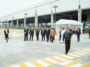 Suburbano abre espacio para autos Suburbano abre espacio para autos