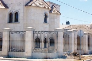 Excntrico bnker de Tony Tormenta