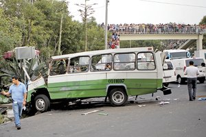 Suspensi�n a Ruta 1 tras choque en Tlalpan