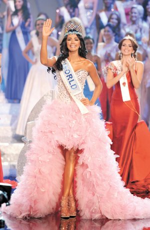 Lunasol Sarcos, coronada como Miss Mundo