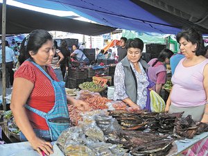 Mujeres huaves trabajadoras incansables Mujeres huaves trabajadoras incansables