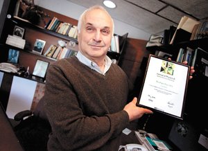 Aporta su conocimiento al desarrollo de su nuevo pas Aporta su conocimiento al desarrollo de su nuevo pas