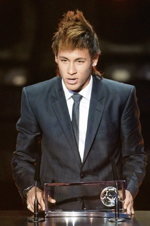 Neymar, mejor gol; lo premia “El Penta” Neymar, mejor gol; lo premia “El Penta”