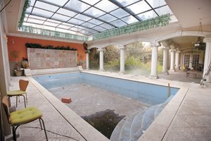 Exhiben mansiones de capos del narcotr�fico