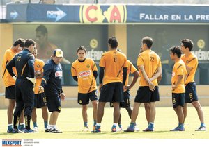 “El Piojo” quiere �guilas como las de Beenhakker