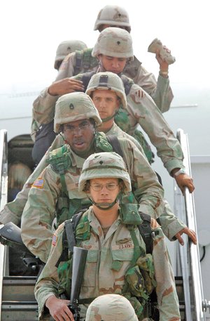 Ex militares de EU ofrecen sus servicios en Mxico