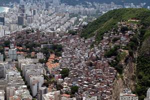 Favelas de Brasil viven explosi�n comercial
