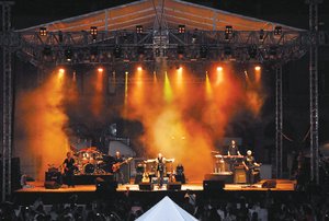 Cierra Miguel Mateos Festival de las Letras