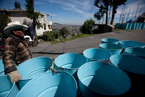 El robo de agua destinada a las plantas potabilizadoras dej� sin el l�quido a m�s de 250 colonias y