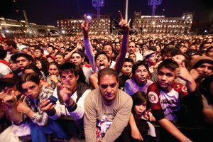 McCartney tuvo un coro multitudinario en su recital