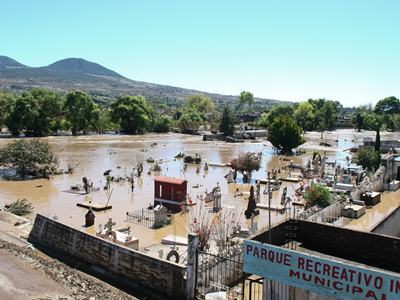 Alrededor de 300 personas fueron afectadas por las inundaciones en Tuxpan, Michoac?n.