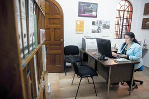 Refugiadas, por violencia domstica Vernica Lpez Garca, vctima de violencia domstica, quien pidi asilo en el extranjero, luego de