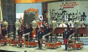 Celebran al caf Parroquia Celebran al caf Parroquia