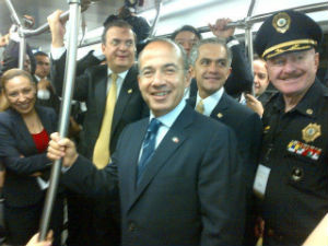 El presidente realiza recorrido por la Lnea 12 del Metro 
