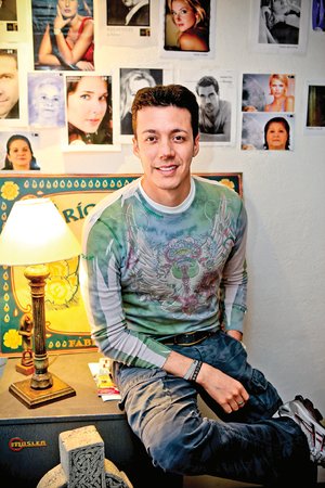 El cineasta que quiere dar masajes al coraz�n