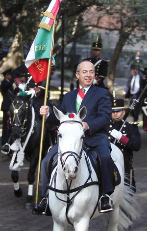 Con factor sorpresa Caldern rindi protesta Con factor sorpresa Caldern rindi protesta