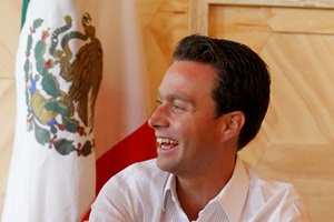 Velasco asume como gobernador de Chiapas Manuel Velasco Coello es el gobernador 169 en la historia de Chiapas, con l suman 37 los gobernado