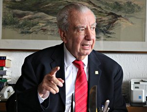 Fallece el ex procurador Pedro Ojeda Paullada Entre sus varios cargos, Ojeda Paullada se desempe como presidente del Partido Revolucionario Inst