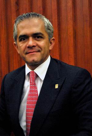 Combatir la inseguridad, obras p�blicas y desempleo son los principales rubros que los capitalinos c