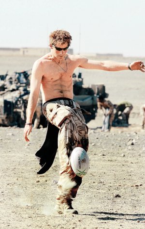 Llaman �chacal ebrio� a Harry