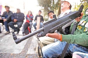 En tres meses, asegura el GDF 4 mil 198 armas