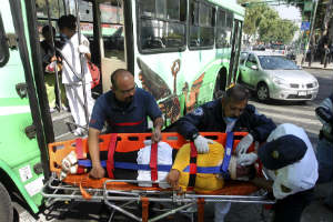 Parem�dicos atendieron a los pasajeros