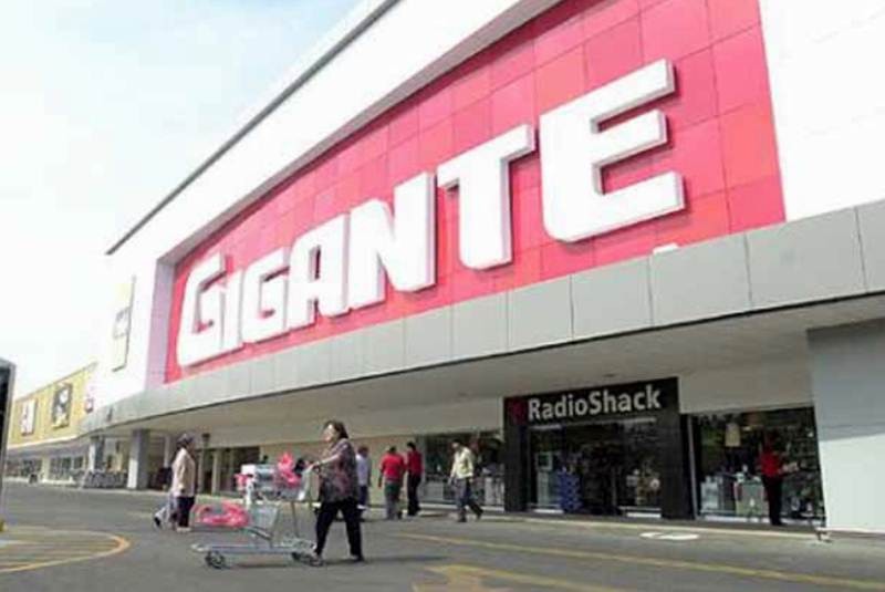 El Universal - Finanzas - Gigante continúa negociaciones para comprar Office  Depot