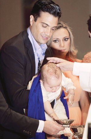 Camil huye, pero Vale comparte celebraci�n