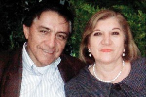 Nelson Toledo G�lvez, el revolucionario l�der de las juventudes de Salvador Allende, y su esposa des