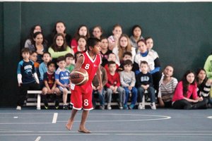 Ni�os triquis de pies descalzos �conquistan� Estados Unidos