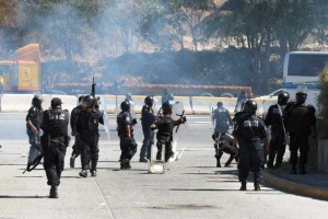 El 12 de diciembre se suscit un desalojo por elementos policacos hacia estudiantes normalistas sob