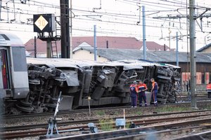 Accidente de tren en Francia mata a seis