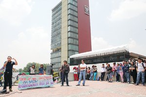 Grupos de estudiantes no aceptados alistan protestas