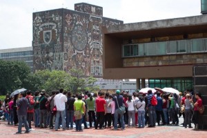 Rechazados de UNAM, IPN y la UAM se renen en Rectora