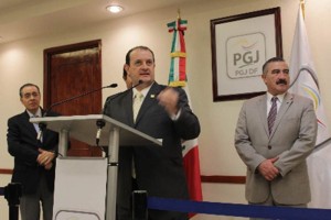 El procurador general de Justicia del Distrito Federal, Rodolfo Ros, inform que peritos de la PGJD