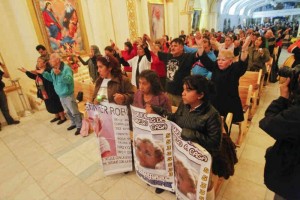 Ayer, familiares de las vctimas realizaron una misa por los jvenes muertos