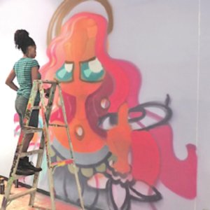 Sobresale la mirada femenina en graffiti