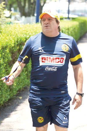 Futbol nacional, limpio: �Piojo�