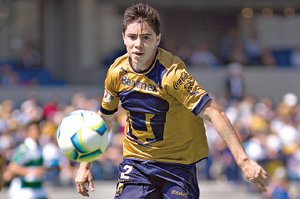 Pumas buscar� salvar del �pat�bulo� a Torres Serv�n
