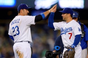 Adrián González da victoria a Dodgers Adrián González impulsó una carrera por séptimo partido consecutivo, la racha más larga de Dodg
