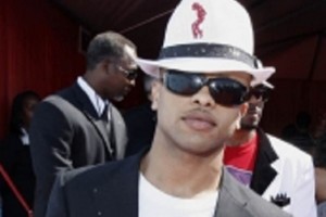 Cantante sale del coma tras ser agredido en China El cantante ya reacciona a estmulos externos