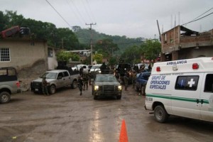 Esta maana, fuerzas federales realizaron un operativo sorpresa en el municipio de Aquila