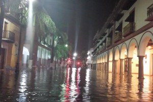 En Veracruz se reportan varias zonas afectadas por la presencia de la tormenta 