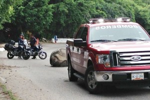 En Guerrero, se reportan daos en varias infraestructuras, as como cada de rocas
